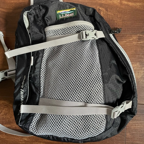 L.L. Bean Bags Llbean Unisex Black And Gray Stowaway Sling Pack